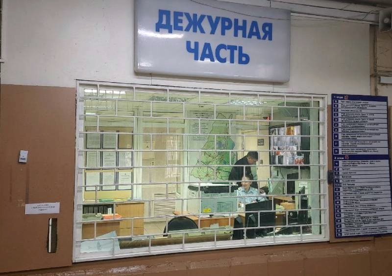 Житель Миасса лишился более 2,4 миллионов рублей, опасаясь остаться без связи